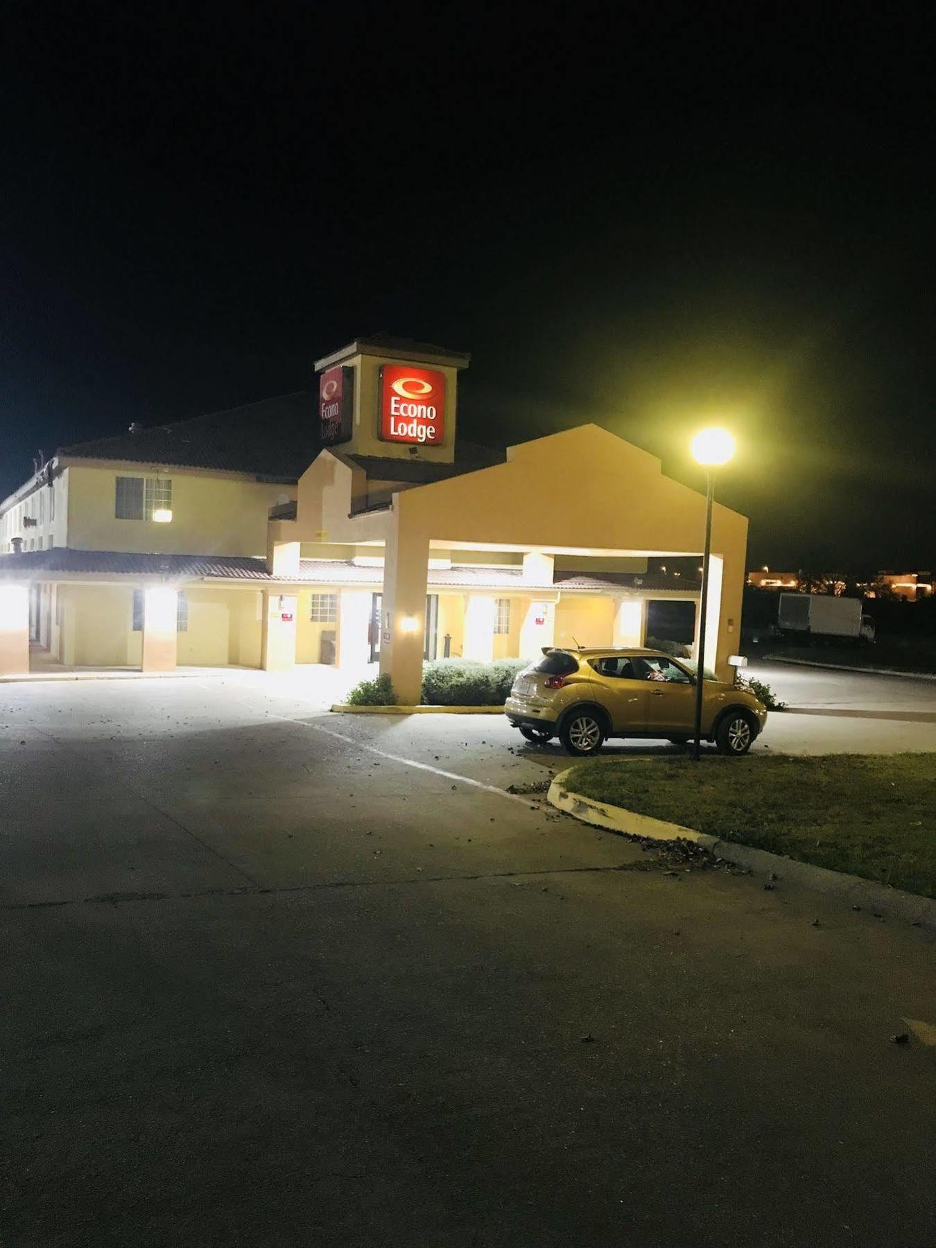 Rodeway Inn Стивенвилл Экстерьер фото